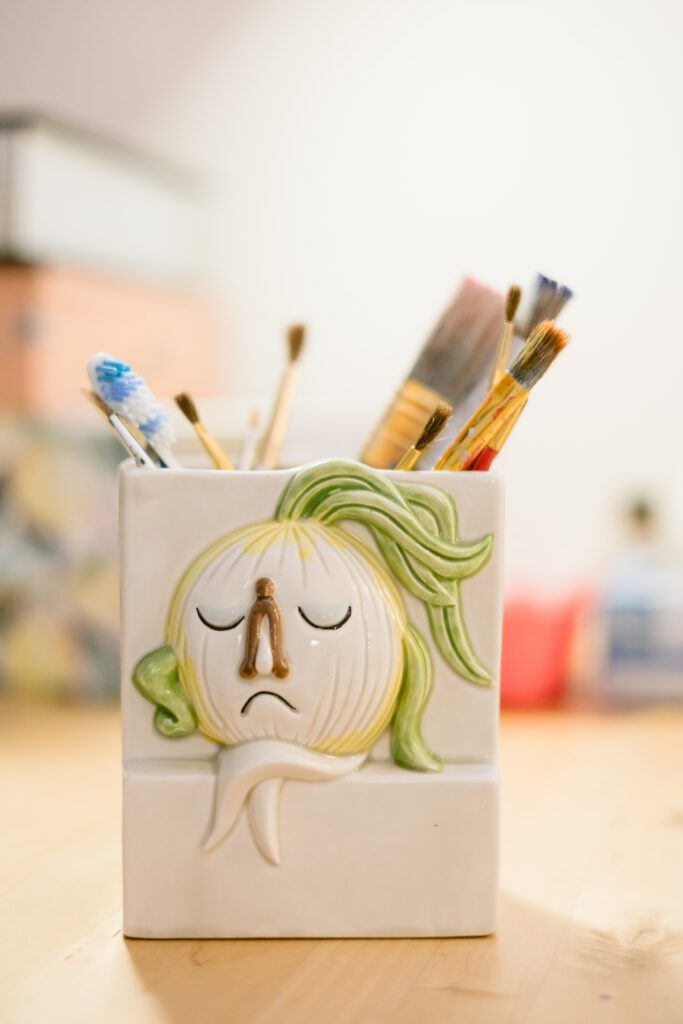 Branding photo of artist's ceramic paintbrush holder